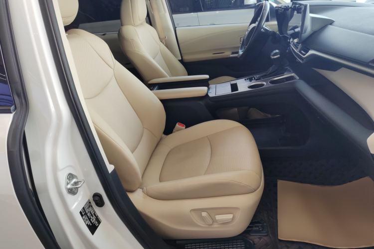 Used Toyota Granvia 2023 2.5L Hybrid Prestige PLUS Edition Right Front Seat