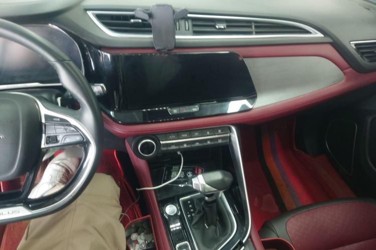 Used Dongfeng Aeolus AX7 2021 PRO 1.6T Automatic Smart Edition Center Console