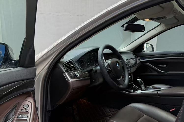 Used BMW 5 Series 2014 525Li Luxury Design Package