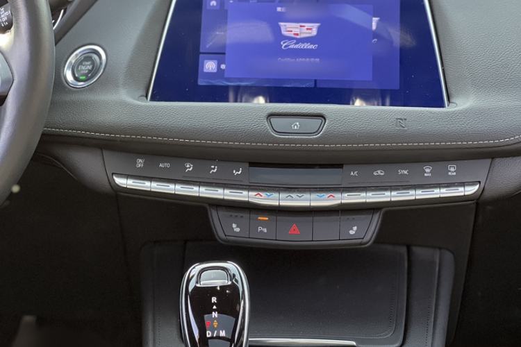 Used Cadillac XT4 2021 28T Two-Wheel Drive Leading Version