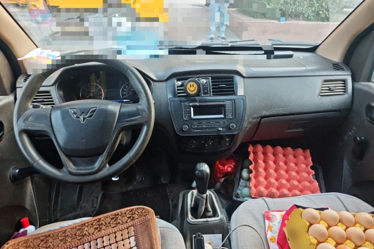 Used Wuling Rongguang 2014 1.2L S Base Model
