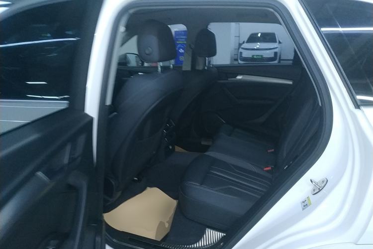 Used Audi Q5L 2021 40 TFSI Fashion Dynamic Model
