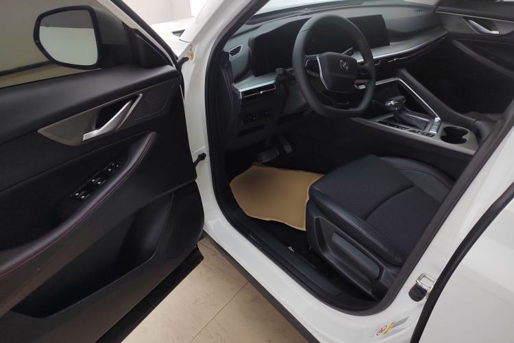 Used Changan CS35PLUS 2023 Enjoy Edition 1.4T DCT Luxury Model
