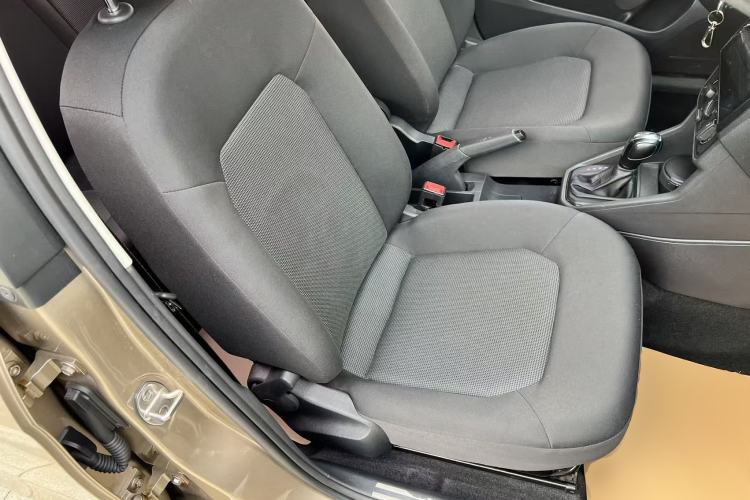 Used Volkswagen Jetta 2019 Dream Edition 1.5L Automatic Fashionable Version Right Front Seat