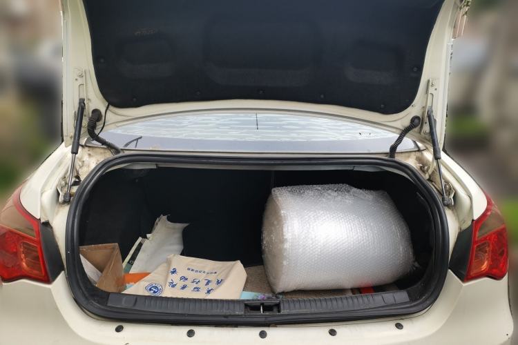 Used Roewe 550 2012 550 1.8L Manual Value Edition
