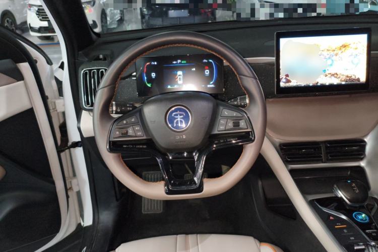 Used BYD Song Pro New Energy 2024 HONOR Edition DM-i 71KM Navigation Model Steering Wheel