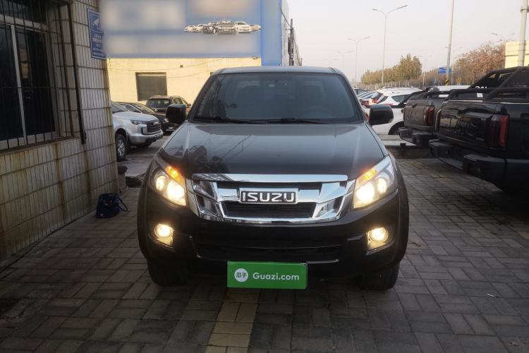 Used Isuzu D-MAX 2020 2.5T Two-Wheel Drive Manual Navigation Version China VI Standard Extended Length JE4D25Q6A
