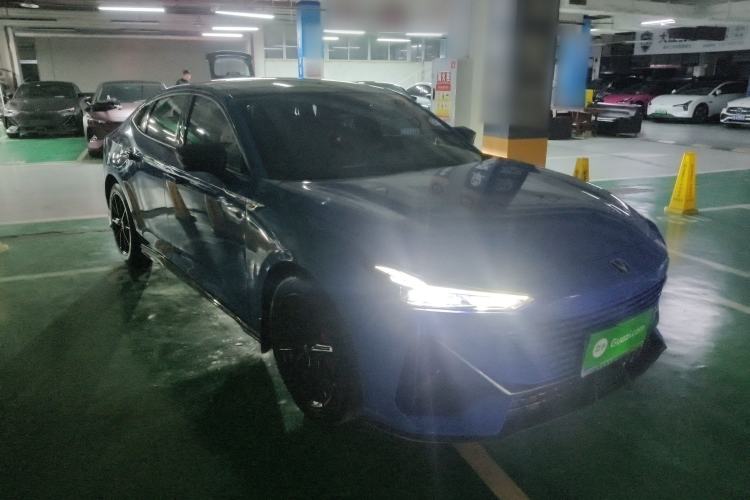 Used Changan UNI-V 2022 1.5T Smart Navigation Version