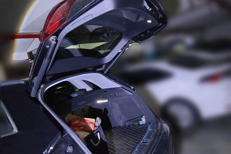 Used Audi Q5L 2018 45 TFSI Prestige Elegant Edition China VI Trunk