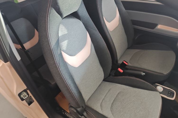 Used Chery QQ Ice Cream 2022 120km Conical Shape Lithium Iron Phosphate
