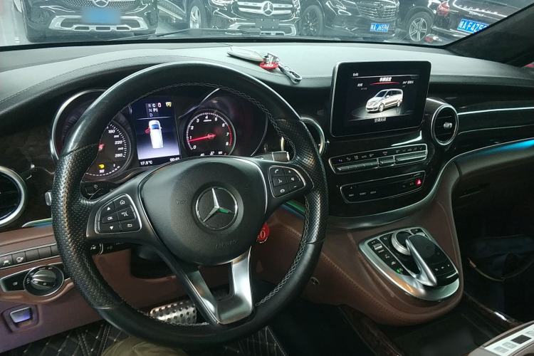 Used Mercedes-Benz V-Class 2018 V 260 L Prestige Extended Version China VI
