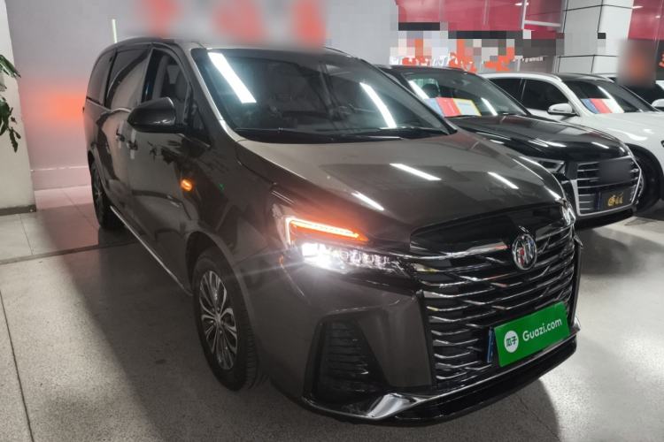 Used Buick GL8 2023 Land Executive Class 652T Luxury Model
