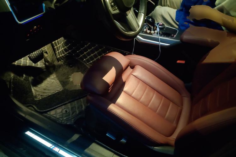 Used BMW 3 Series 2021 Second Facelift 325Li M Sport Night Edition Package Left Front Seat