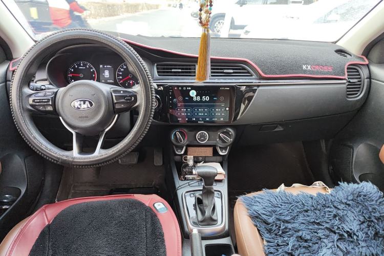 Used Kia KX Cross 2017 1.4L AT GLS
