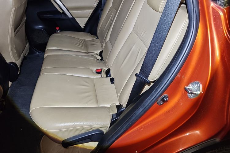 Used Toyota RAV4 2013 2.0L CVT Four-Wheel Drive New Edition
