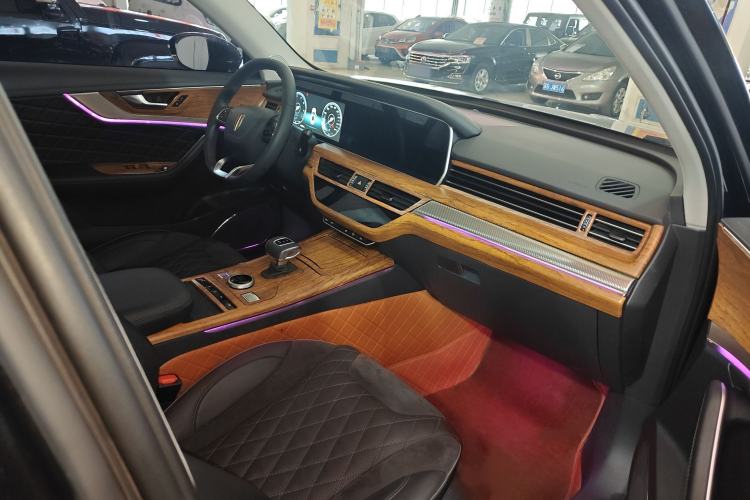 Used Hongqi HS5 2019 2.0T Smart Connect Flagship All-Wheel-Drive Version Interior 2