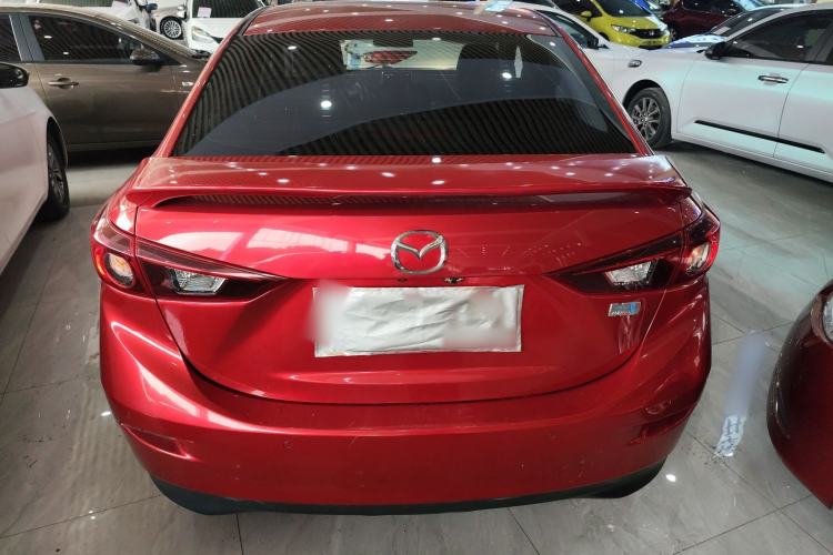Used Mazda 3 Axela 2014 Sedan 1.5L Automatic Luxury Model