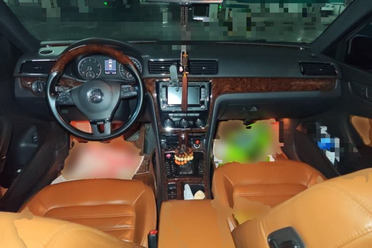 Used Volkswagen Passat 2011 3.0L V6 DSG Flagship Deluxe Edition Center Console