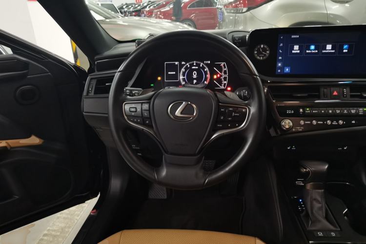 Used Lexus ES 2023 200 Excellence Edition
