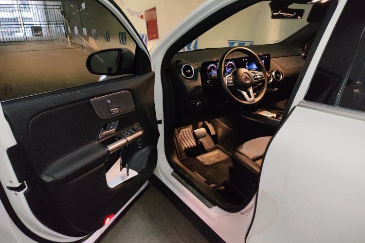 Used Mercedes-Benz GLA 2020 GLA 180
