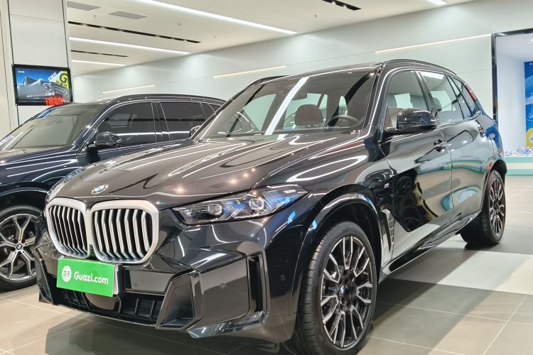 Used BMW X5 2023 xDrive 40Li M Sport Night Edition Package