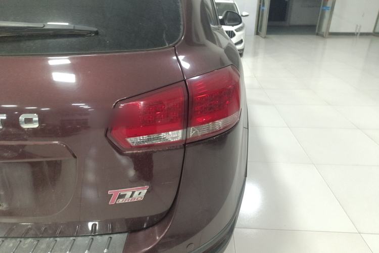 Used Yema T70 2016 Upgraded Model 1.8T CVT Flagship Edition
