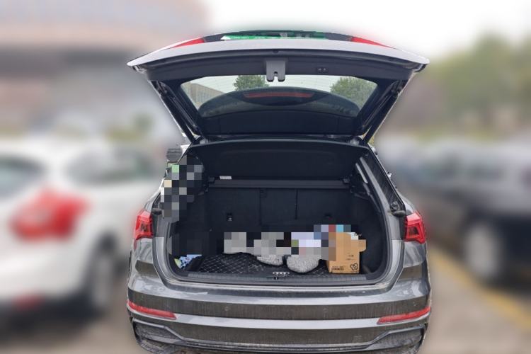 Used Audi Q3 2021 40 TFSI Fashion Dynamic Model
