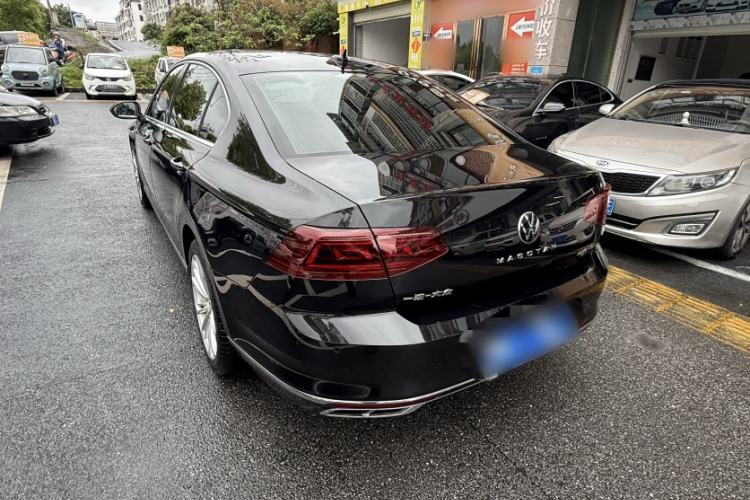 Used Volkswagen Magotan 2023 2 Million Units Commemorative Edition 330TSI DSG Luxury Version Exterior 3