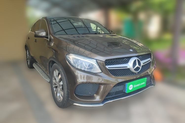 Used Mercedes-Benz GLE 2015 GLE 400 4MATIC Front Right 45 Deg