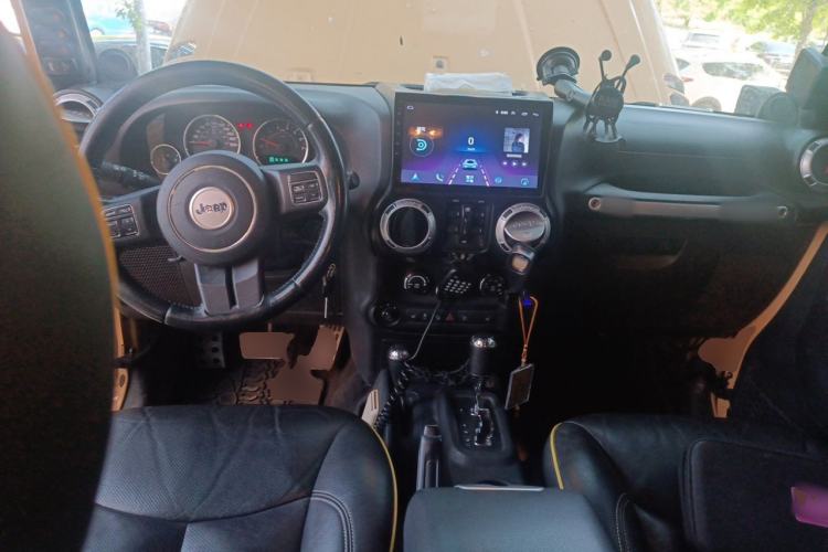 Used Jeep Wrangler 
