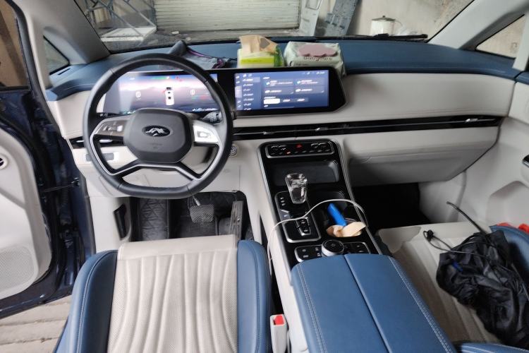 Used JAC Refine RF8 PHEV 2024 Zhiling Edition 1.5T 150KM Flagship Model – Lithium Iron Phosphate
