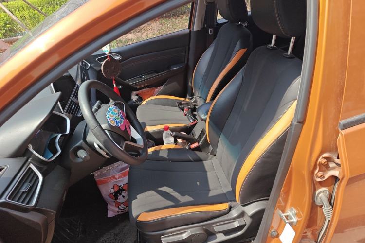 Used Baojun 310 2017 1.5L Automatic Fashion Model