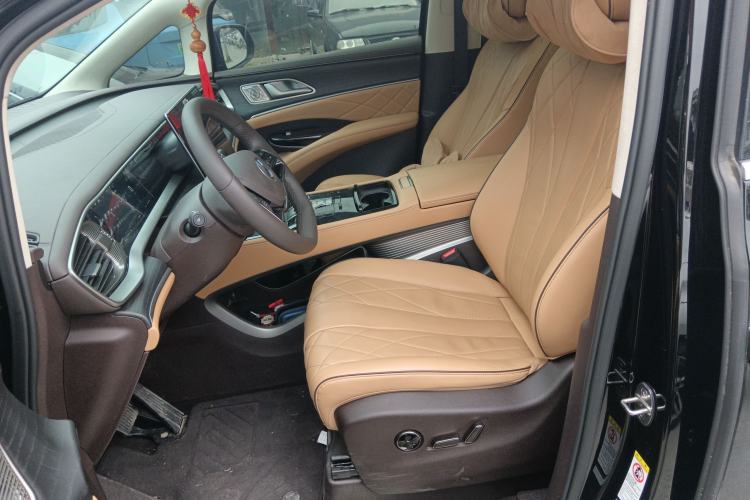 Used Denza D9 2024 DM-i 980 Four-Wheel Drive Flagship Model Left Front Seat