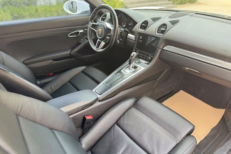 Used Porsche 718 2016 Cayman 2.0T