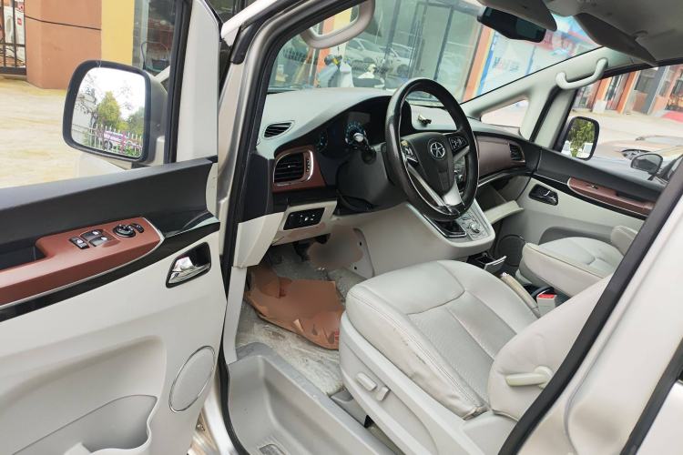 Used JAC Refine M5 2017 2.0T Gasoline Manual Business Edition