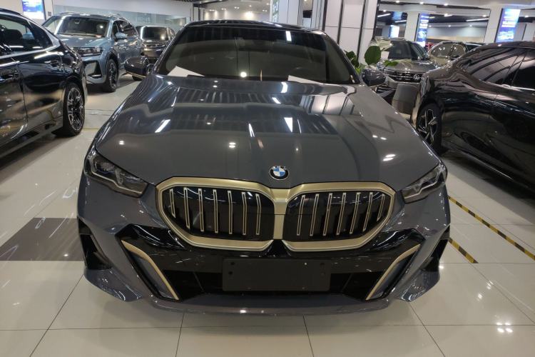 Used BMW 5 Series 2024 530Li Luxury Edition M Sport Package
