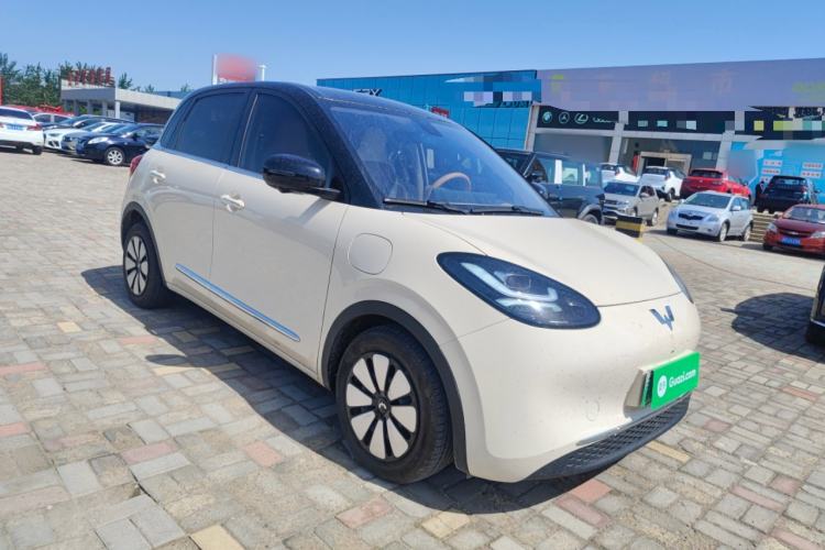 Used Wuling Bingo 2025 410 km Lingxi Deluxe Edition Front Right 45 Deg