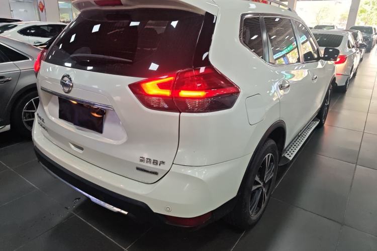 Used Nissan X-Trail 2019 2.5L CVT Smart Connect Luxury Edition 4WD

