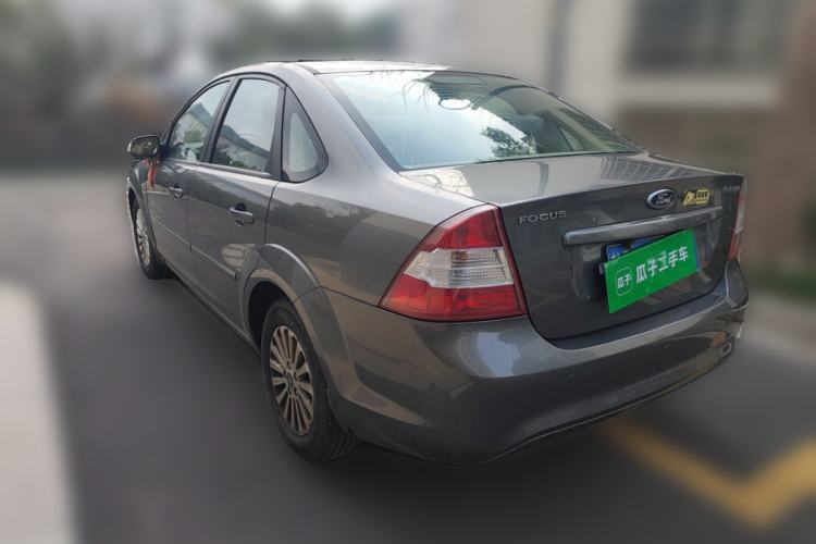 Used Ford Focus 2013 Sedan Classic 1.8L Automatic Fashion Edition
