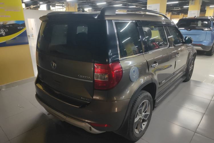 Used Skoda Yeti 2016 1.4TSI DSG Advanced Edition Rear Right 45 Deg