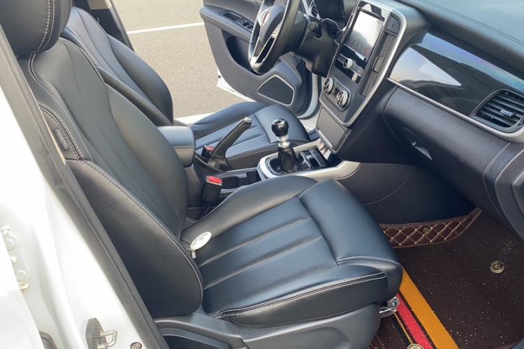 Used BYD Song MAX 2017 1.5T Manual Smart Connect Luxury 7-Seater