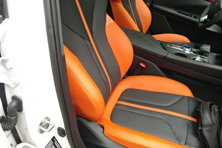 Used Changan UNI-V 2025 1.5T 500Bar Prestige Sporty Version
