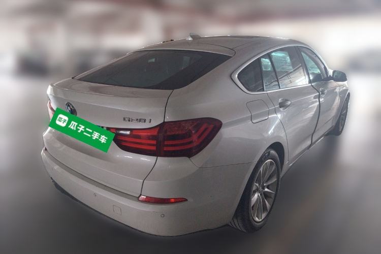 Used BMW 5 Series GT 2015 528i Leading Model Rear Right 45 Deg