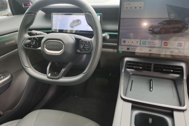 Used Lynk & Co 07 2024 EM-P 126 Long-Range Ultra
