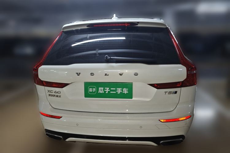 Used Volvo XC60 2019 T5 4x4 Smart & Dynamic Sport Edition China VI Standard Rear