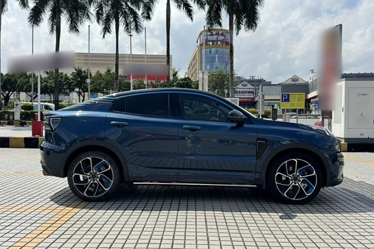 Used Lynk & Co 05 2020 2.0TD Two-Wheel Drive Shine Halo