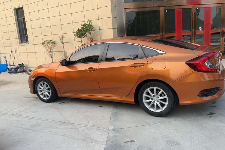 Used Honda Civic 2016 180TURBO CVT Comfort Version
