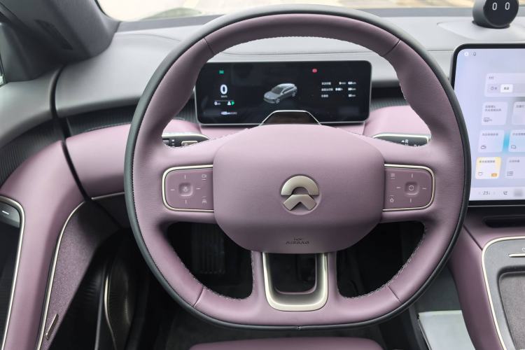 Used Nio ET5T 2025 75 kWh Touring Interior 2