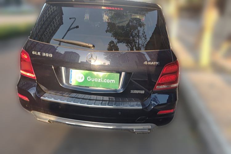 Used Mercedes-Benz GLK-Class 2013 GLK 300 4MATIC Dynamic Sunroof Model