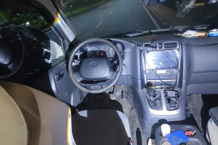 Used Jinbei Express 2020 2.0L Upgraded Version China VI Standard 6-Seater 1TZS
